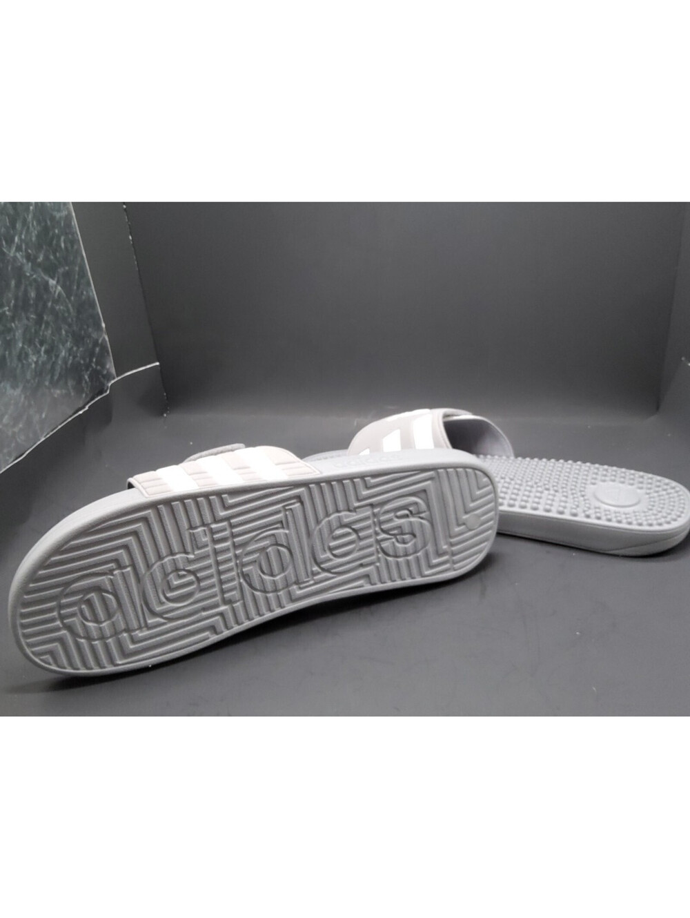 NEW Adidas Men's Adissage Grey Comfort Slip On Slides Sandals Size 18 - Picture 8 of 10